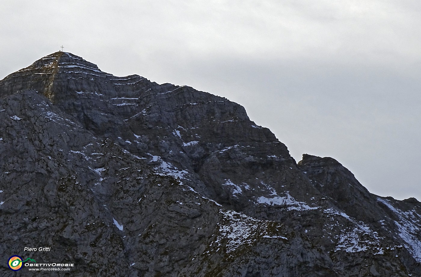 36 Zoom in Pegherolo (2369 m).JPG -                                